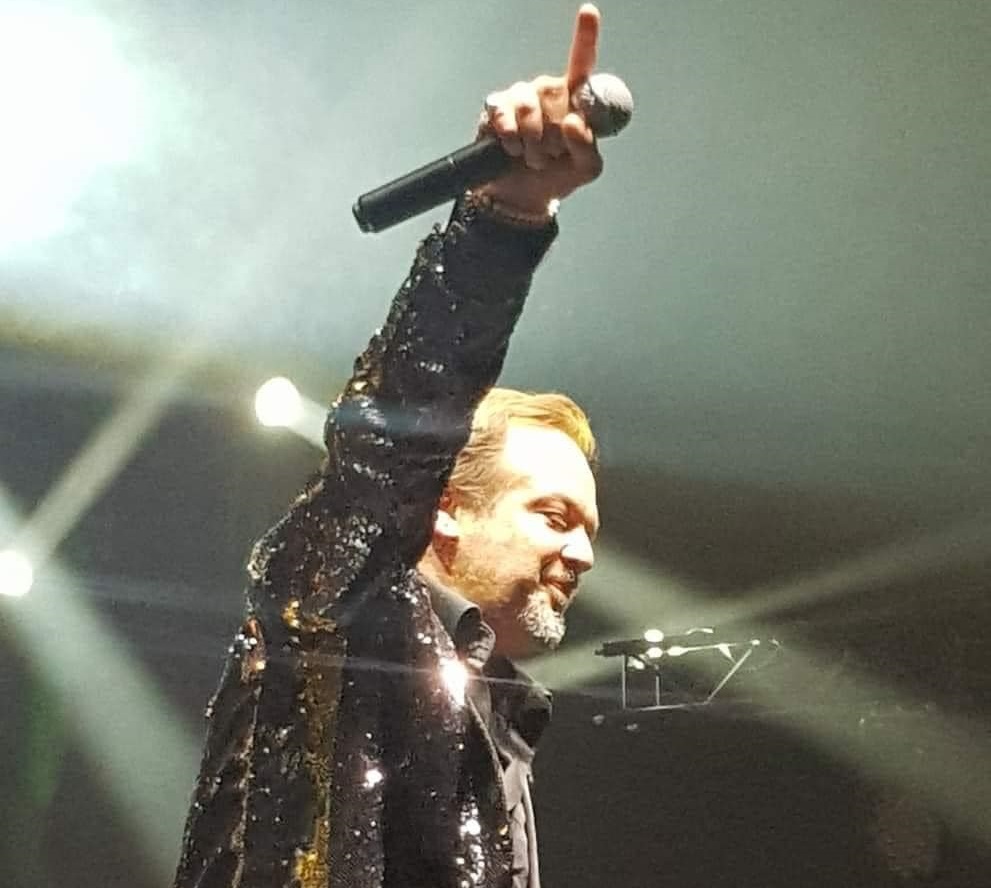 Sang pour 100 Johnny en concert